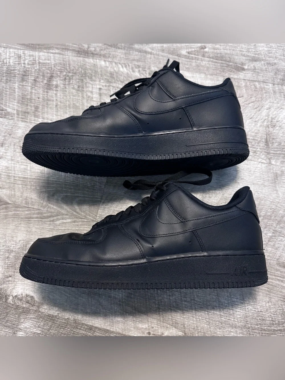 Nike Air Force 1 Triple Black Leather Low Top Sneakers Mens Sz. 13